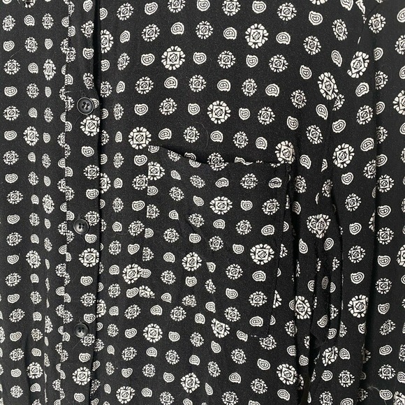 Ecote Urban Outfitters Black L/Sleeve Button Down Shirt Medium - Picture 3 of 8